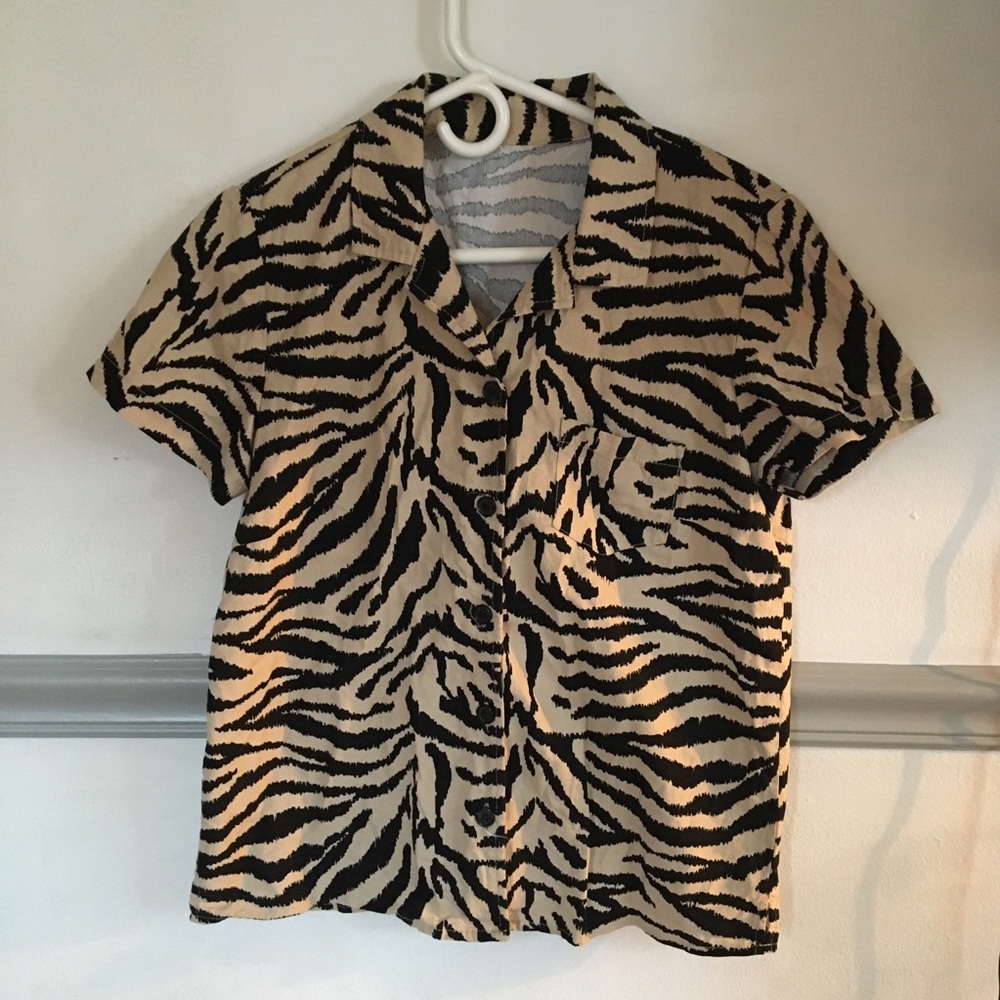 Tiger Print button up tee